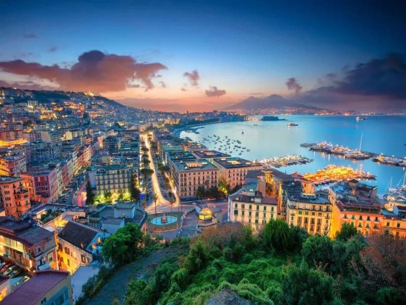 Tour Punti salienti della regione Campania - Da Napoli a Napoli 4*, foto 2