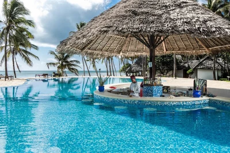 Soggiorno Karafuu Beach Resort and Spa 5* NL & Safari Saadani 1 notte, foto 3